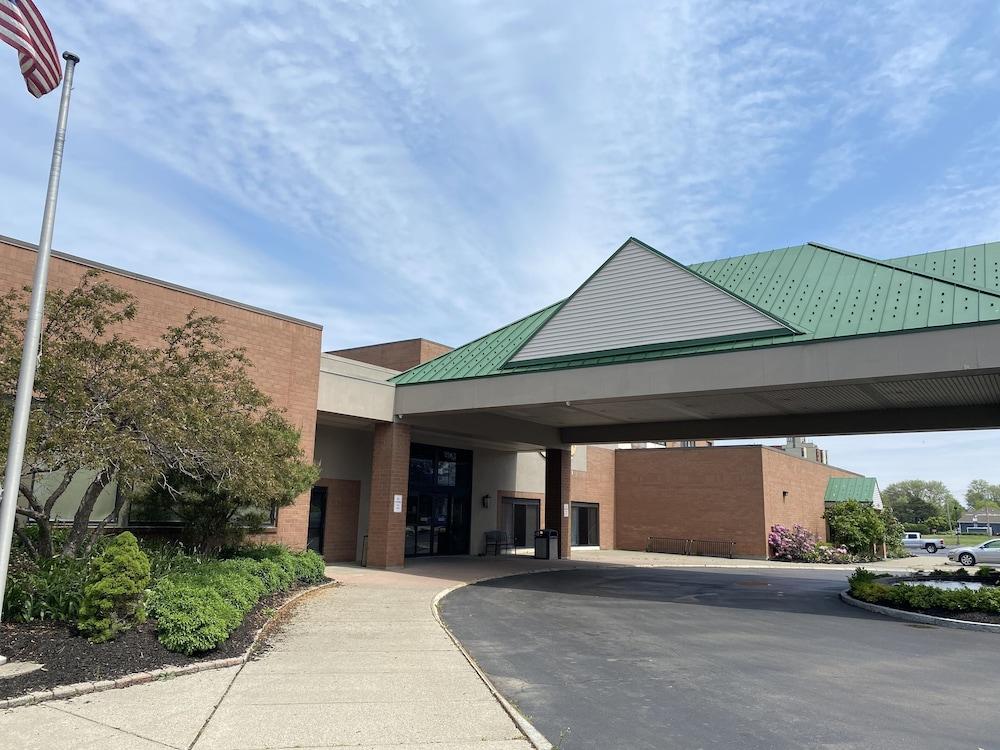 Clarion Hotel Conference Center On Lake Erie Dunkirk Εξωτερικό φωτογραφία