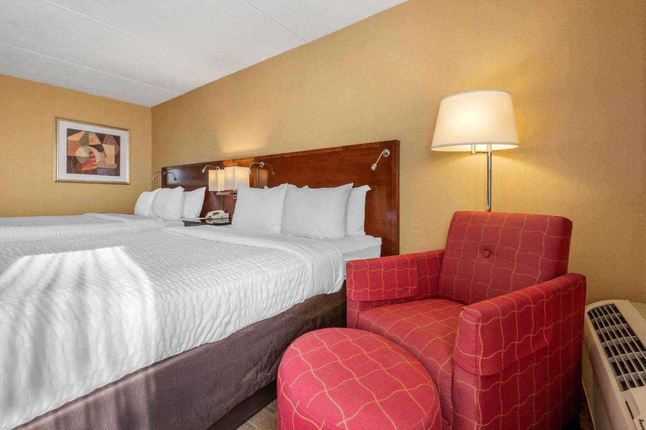 Clarion Hotel Conference Center On Lake Erie Dunkirk Εξωτερικό φωτογραφία