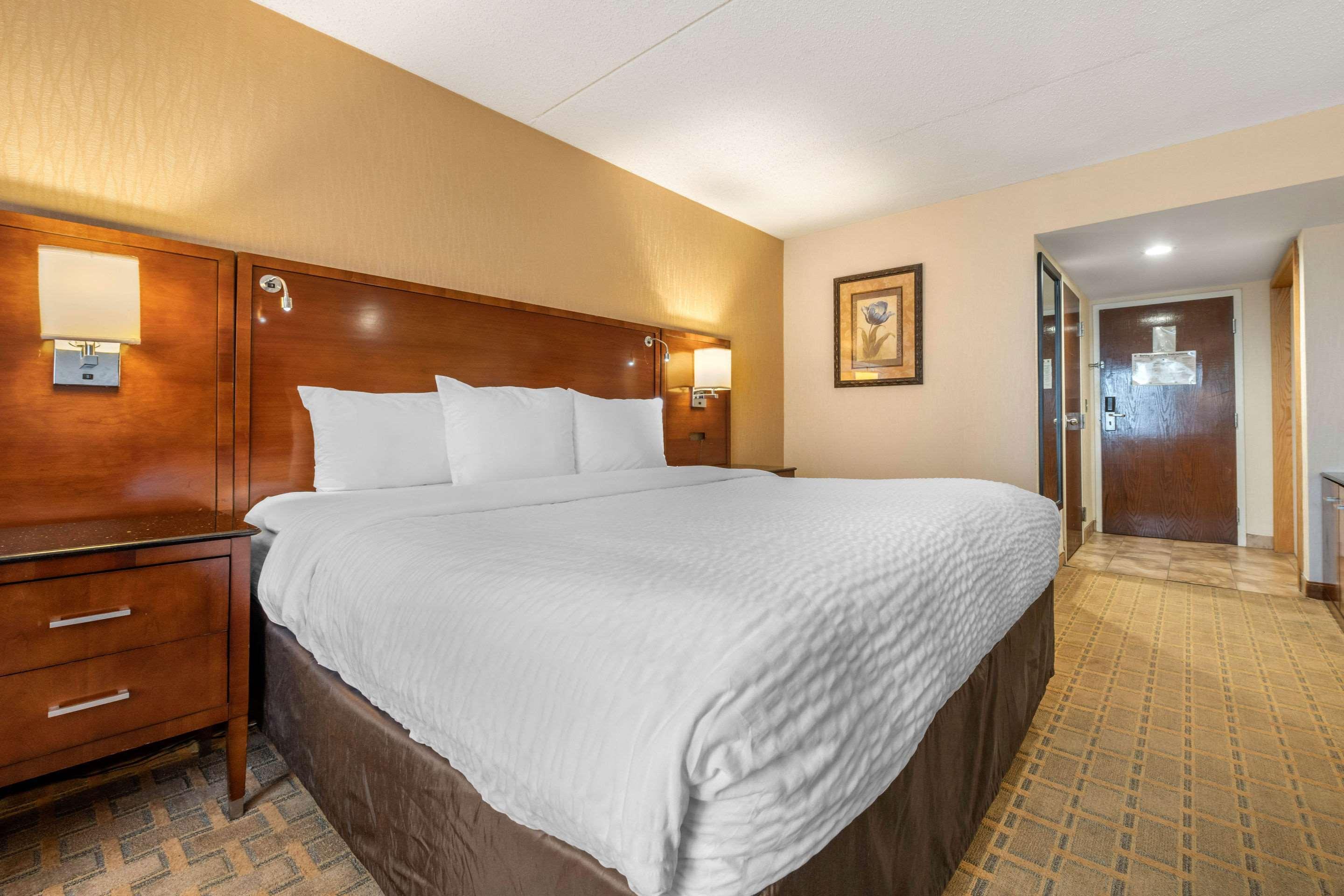 Clarion Hotel Conference Center On Lake Erie Dunkirk Εξωτερικό φωτογραφία