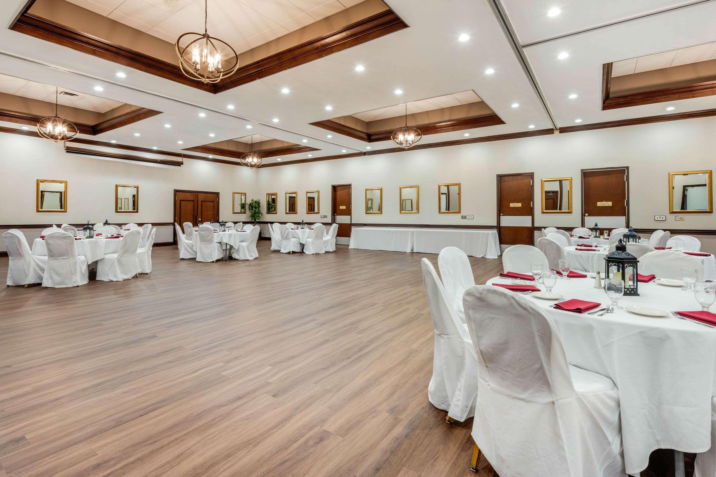 Clarion Hotel Conference Center On Lake Erie Dunkirk Εξωτερικό φωτογραφία