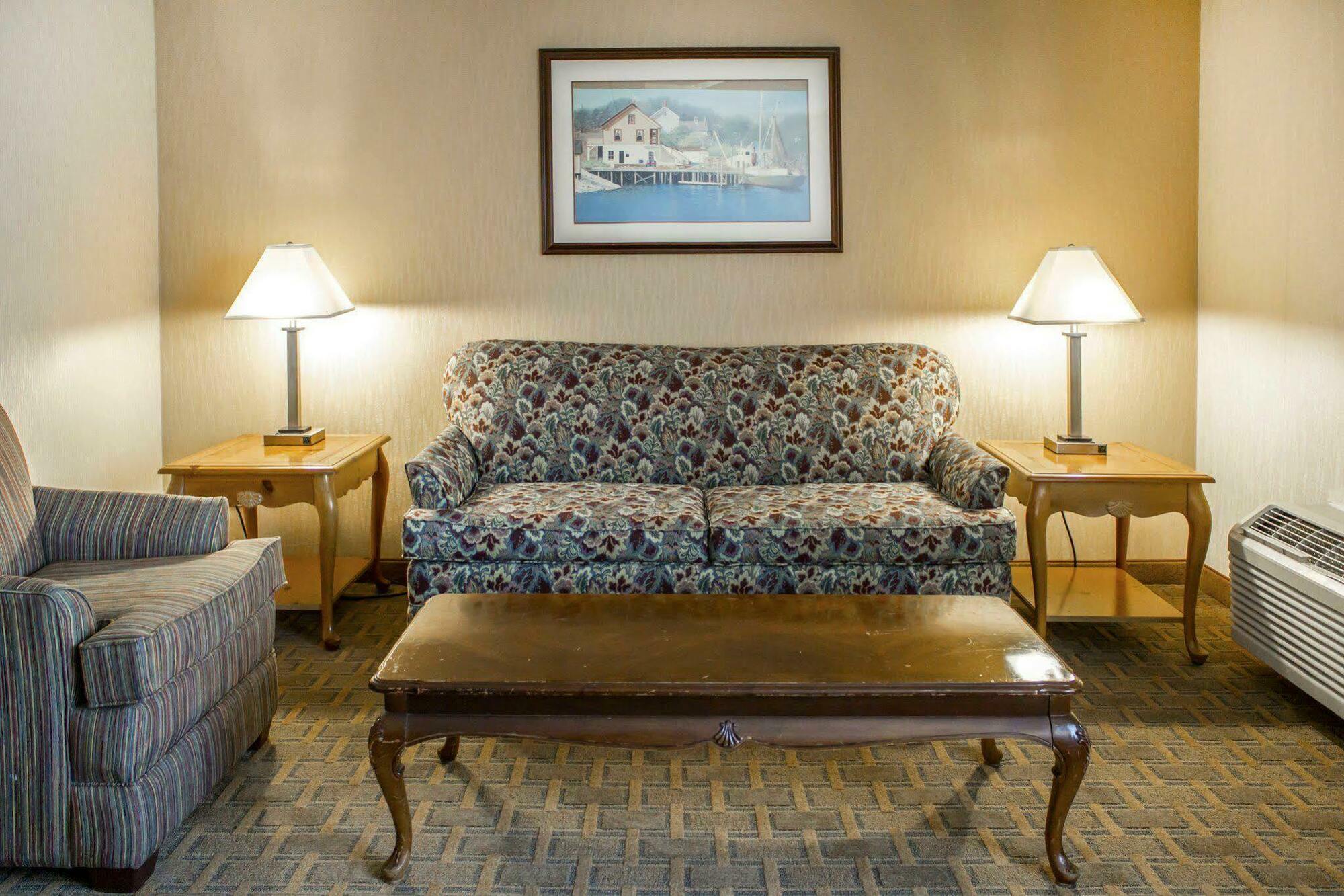 Clarion Hotel Conference Center On Lake Erie Dunkirk Εξωτερικό φωτογραφία